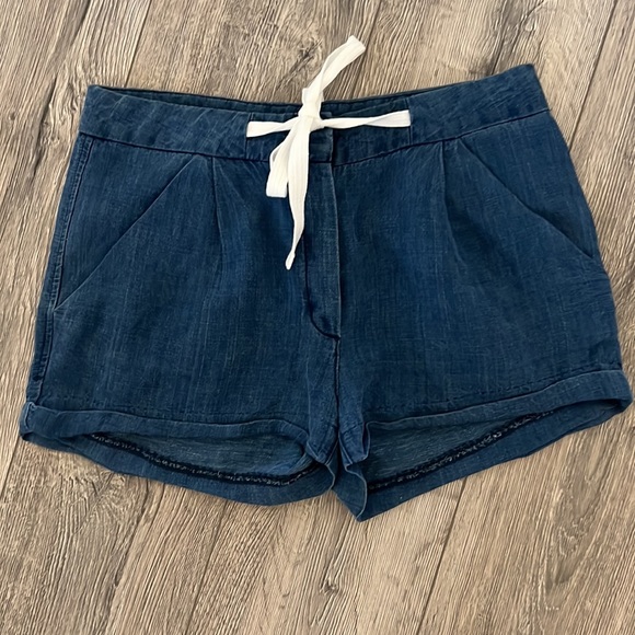 Aritzia Wilfred Allegra shorts - so cute - Picture 5 of 5